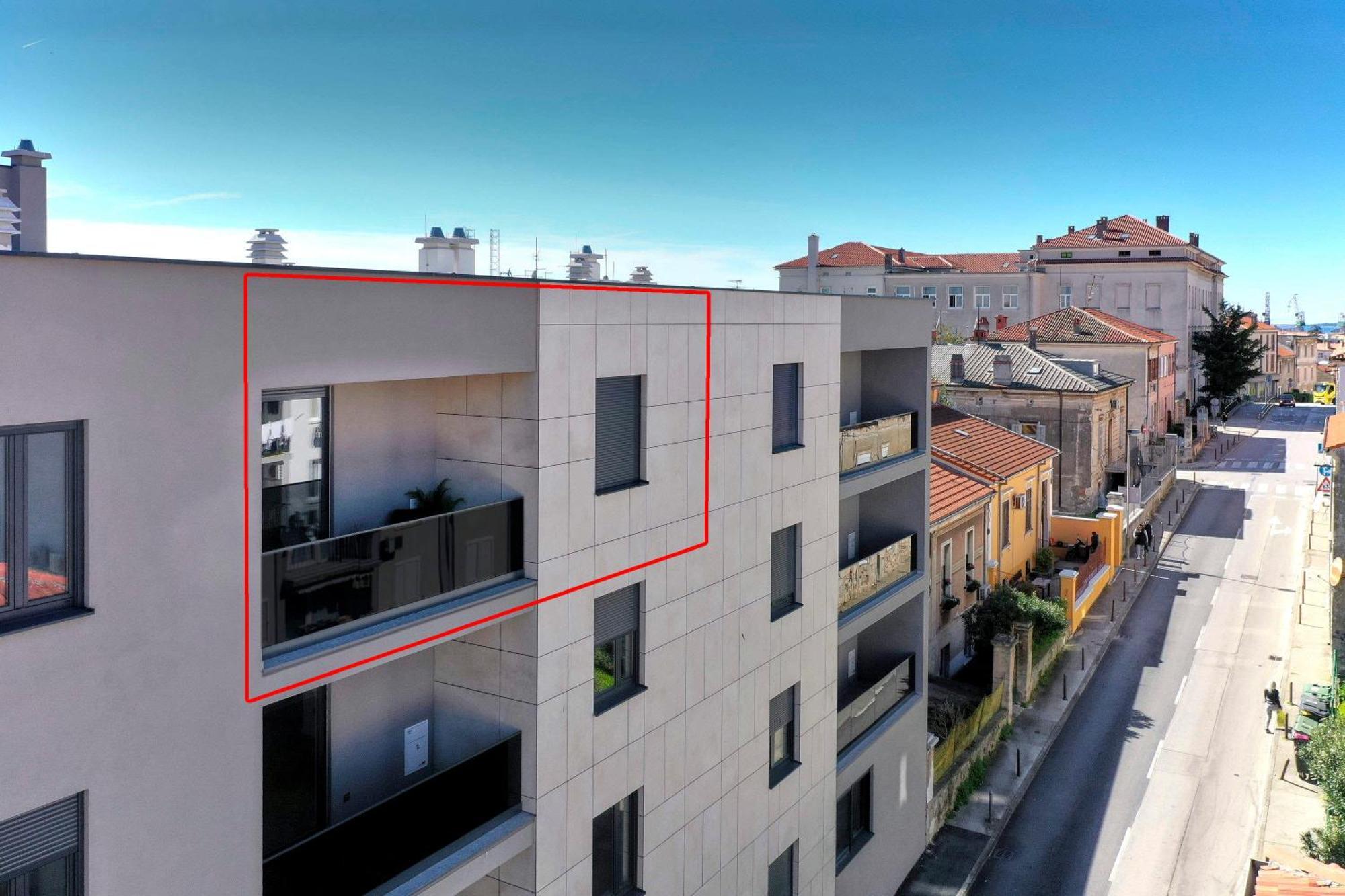& Me With Garage Parking Apartment Pula